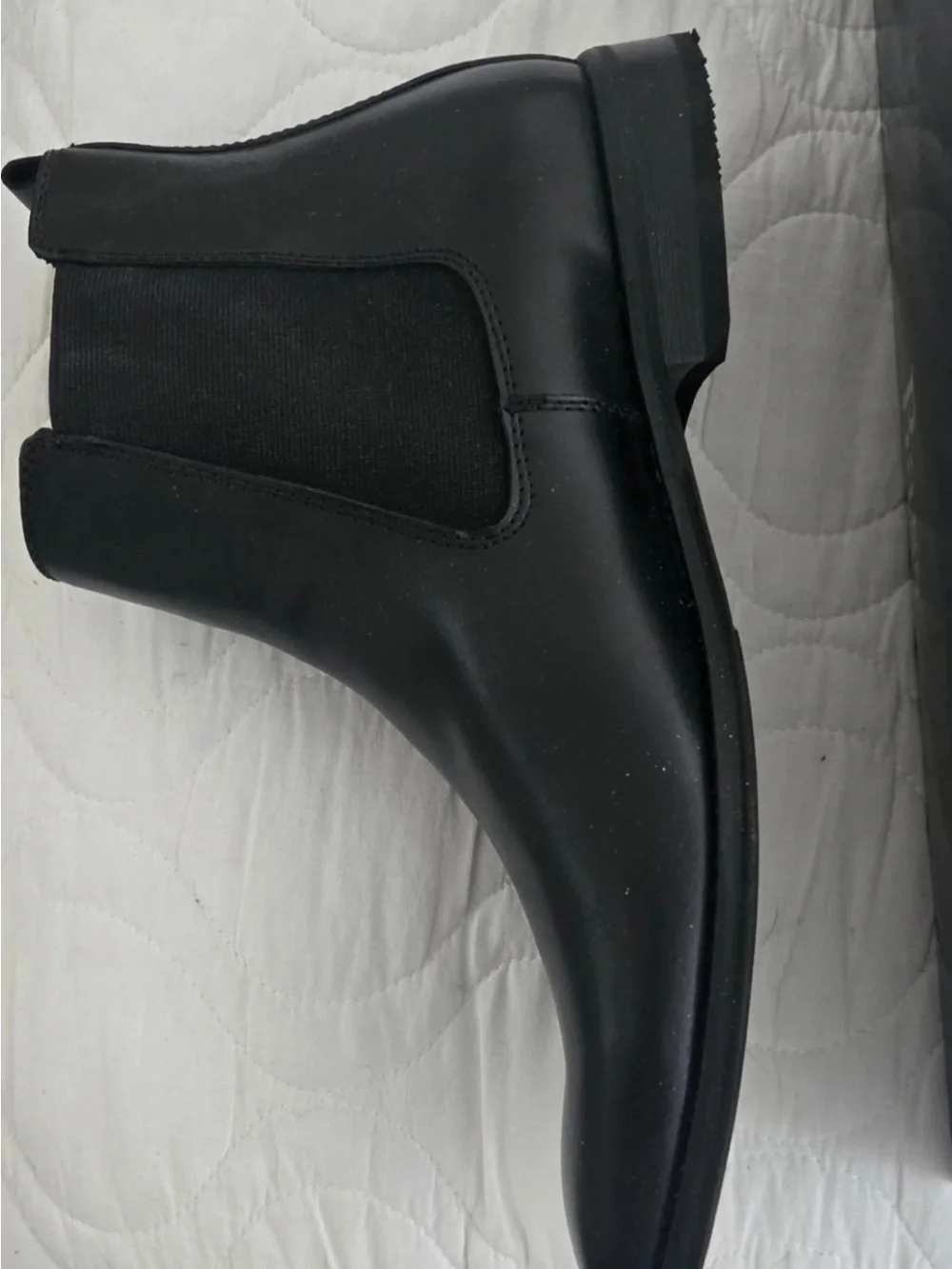 BASS Amsterdam Men's Black Chelsea Boots - Sleek Slip-On Boot